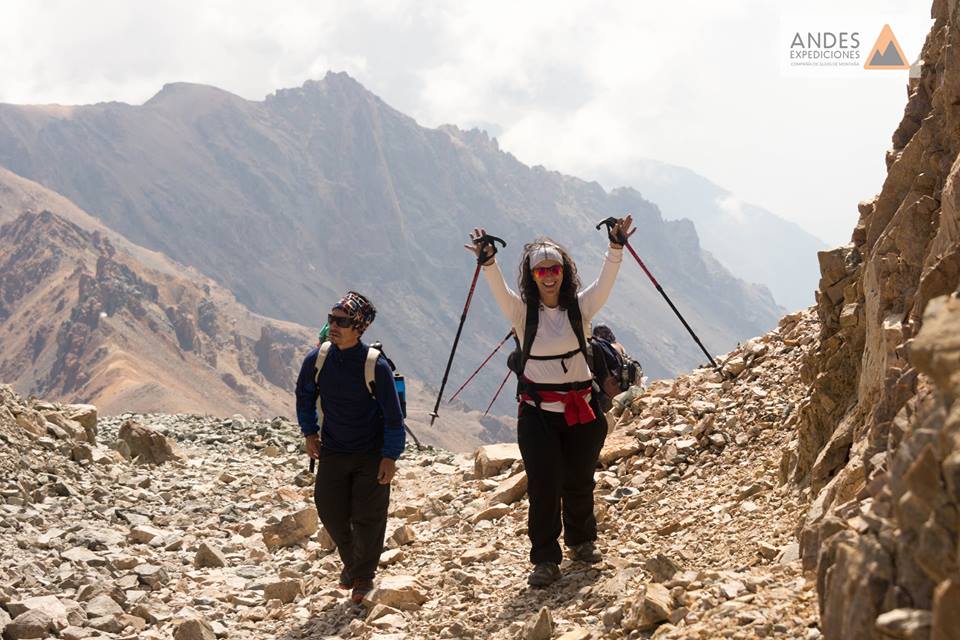 Cruce de los Andes caminando. Andes Expediciones Compañía de Guías de Montaña